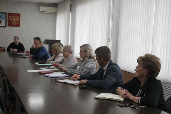 ГКУ Госюрбюро Брянской области приняло участие в ежемесячной встрече с участниками специальной военной операции и членами их семей в Карачевском районе!
